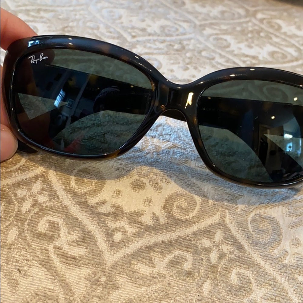 Ray Ban Sunglasses - Picture 3 of 7